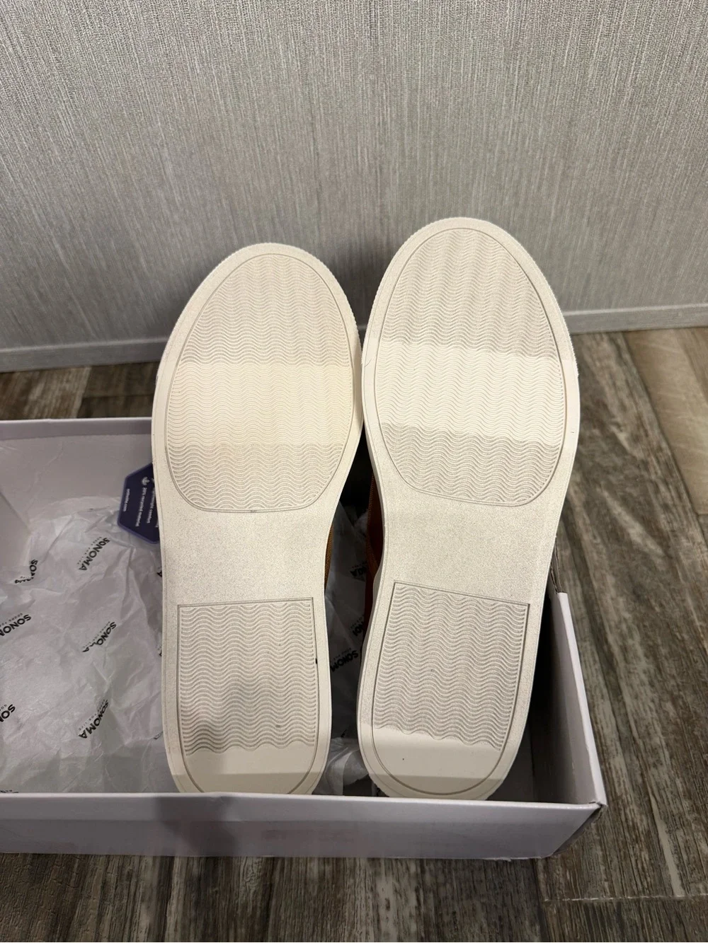 Sonoma casual low